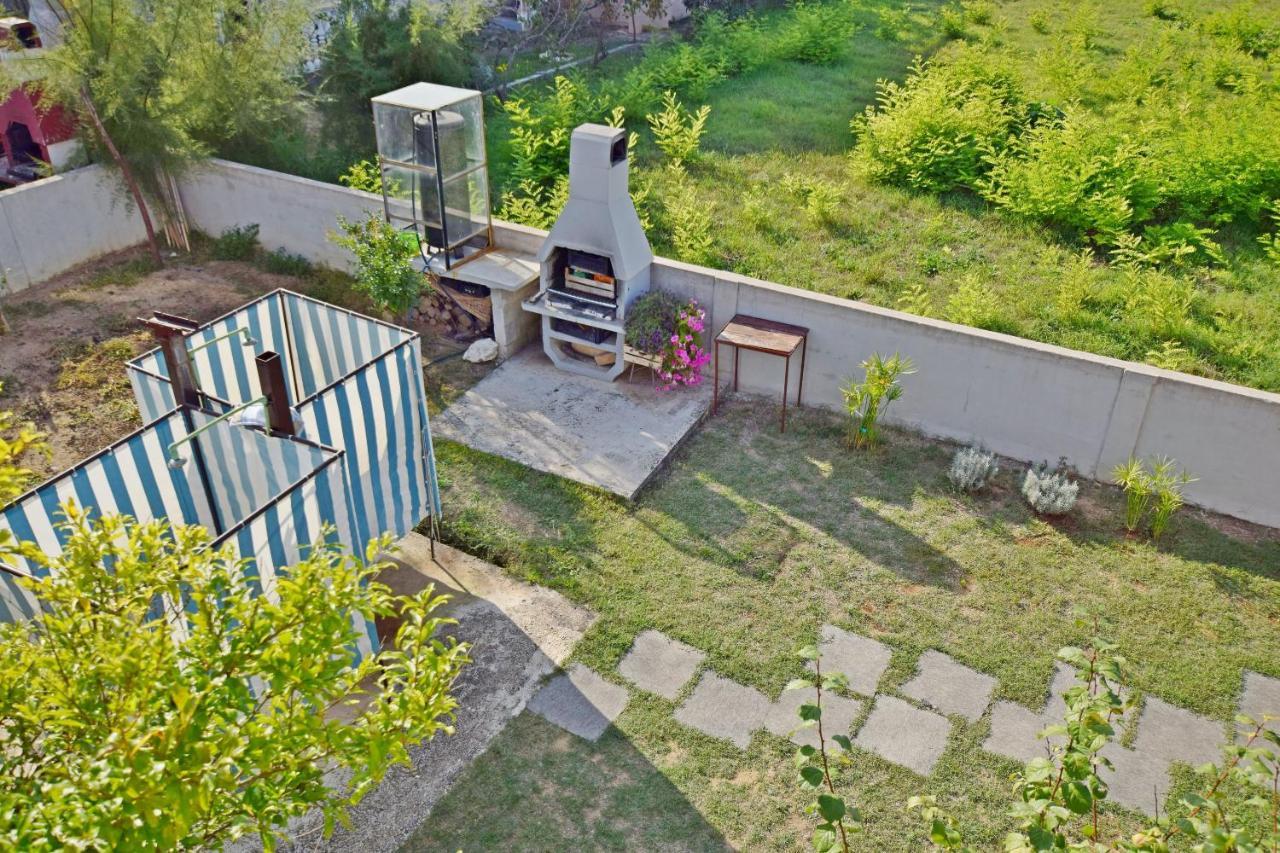 Apartments Keti Nin Buitenkant foto