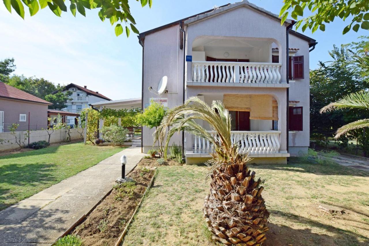 Apartments Keti Nin Buitenkant foto